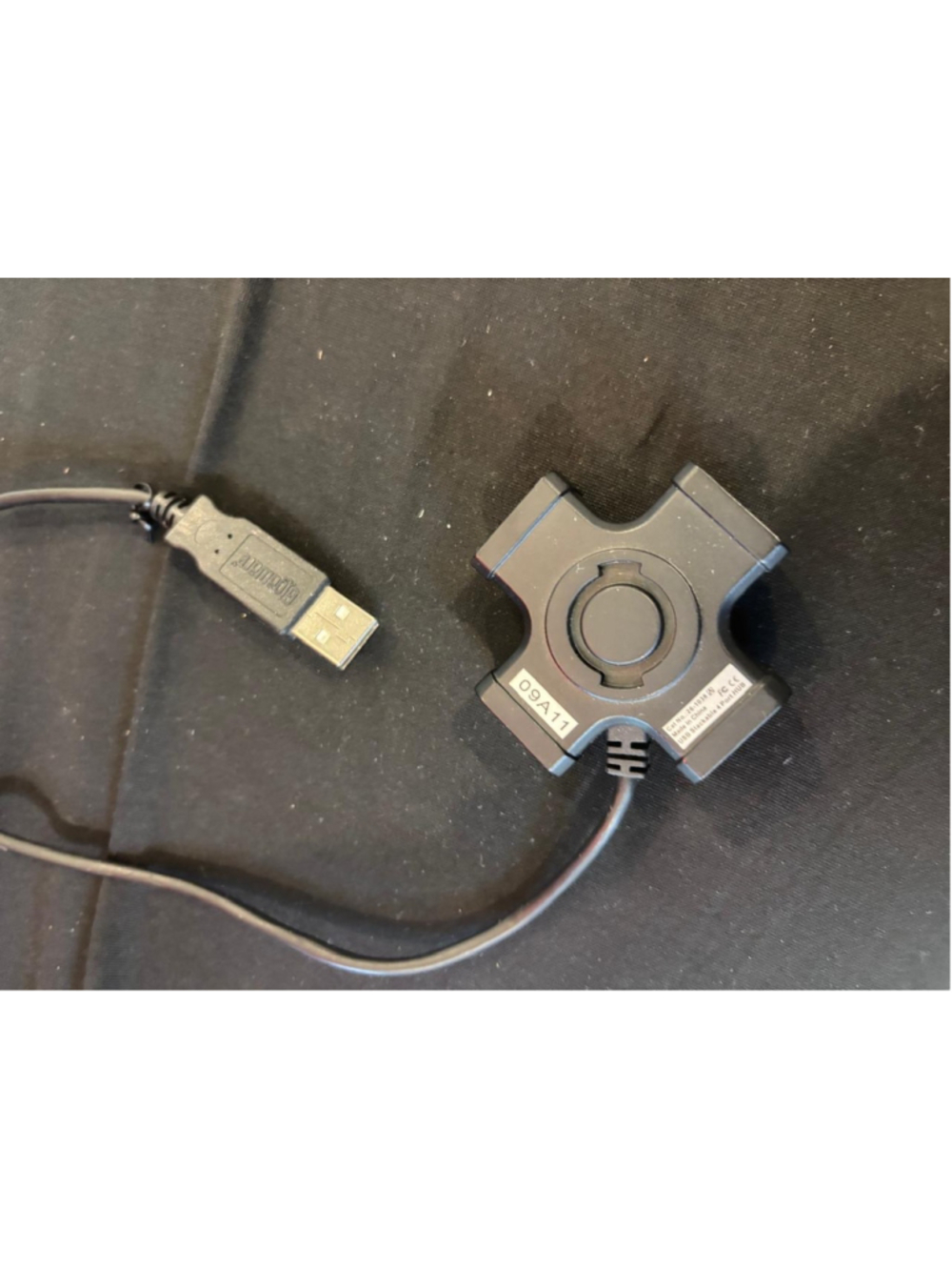 Gigaware USB Stackable 4-Port Hub One Size Black S65